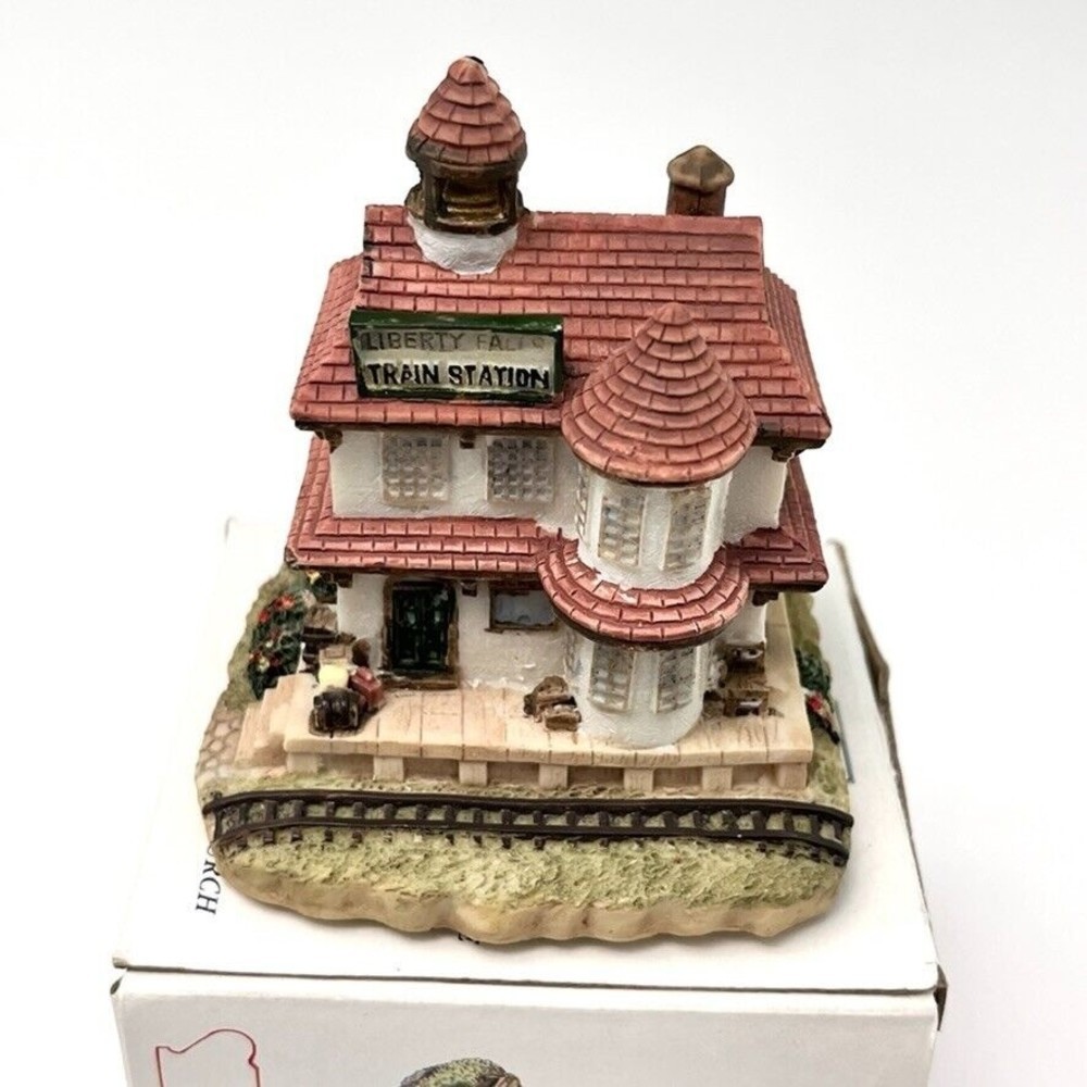Vintage 1993 Liberty Falls Train Station #AH21 The Americana Collection